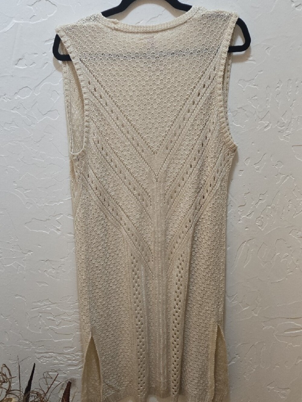 Alya Cream Open-Knit Sleeveless Vest - Picture 3 of 8